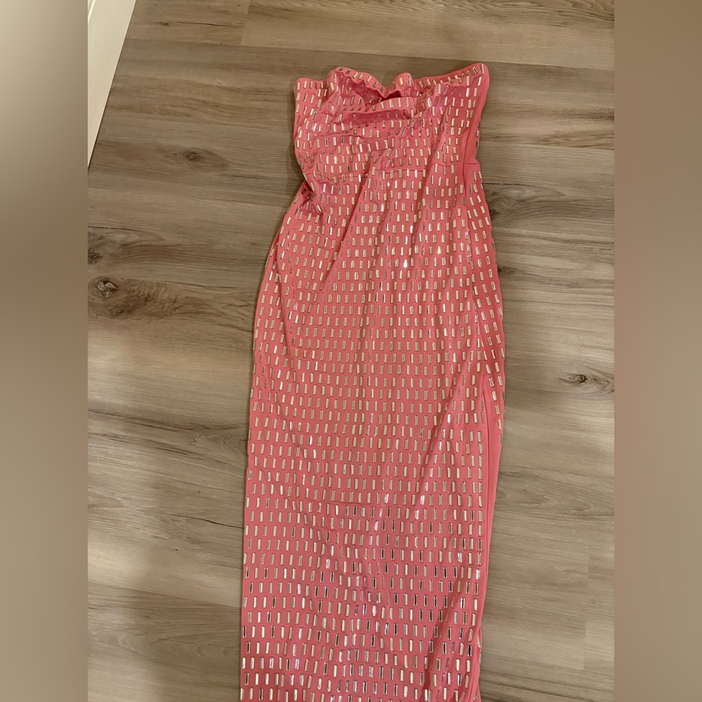 Elegant Pink Sleeveless Dress